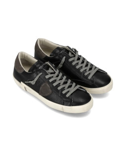 Sneakers Prsx Noir Boue Homme Philippe Model présentées portées de face｜Magasin Homme Toulouse 2