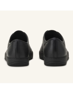 Sneakers DBB1 En Cuir Grainé Et Nappa Noir Homme Lanvin présentées portées de face｜Magasin Homme Toulouse 2