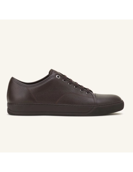 Sneakers DBB1 En Cuir Grainé Et Nappa Chocolat Homme Lanvin présentées portées de face｜Magasin Homme Toulouse