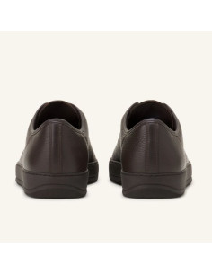 Sneakers DBB1 En Cuir Grainé Et Nappa Chocolat Homme Lanvin présentées portées de face｜Magasin Homme Toulouse 2