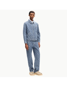 Jean Cargo Monkey Fit Kenzogram Stone Bleached Blue Denim Kenzo présenté porté de face｜Boutique Homme Toulouse