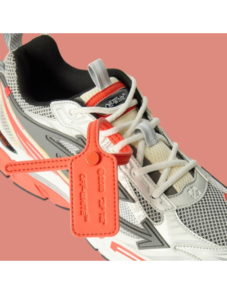 Be Right Back Gris Rouge Homme Off-White présentée zoomé｜Magasin Homme Toulouse