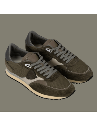 Sneaker Blville Vert Mud Homme Philippe Model présentée sur le côté de face|Magasin Homme Toulouse Sneaker Blville Vert Mud Homme Philippe Model présentée sur le côté de face|Magasin Homme Toulouse