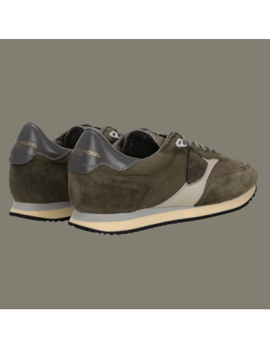 Sneaker Blville Vert Mud Homme Philippe Model présentée sur le côté de derrière|Magasin Homme Toulouse Sneaker Blville Vert Mud Homme Philippe Model présentée sur le côté de derrière|Magasin Homme Toulouse