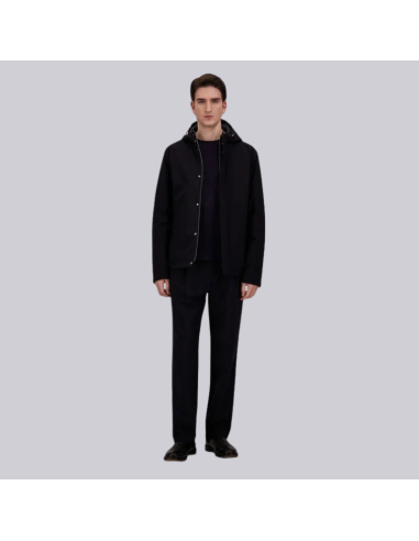 Blouson Twill Stretch Noir Homme Herno présenté porté de face｜Magasin Homme Toulouse