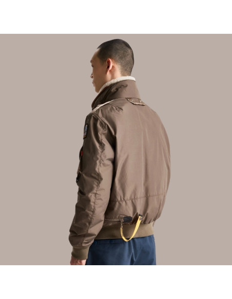 Fire S. Slate Mud Homme Parajumpers présenté porté de dos｜Magasin Homme Toulouse