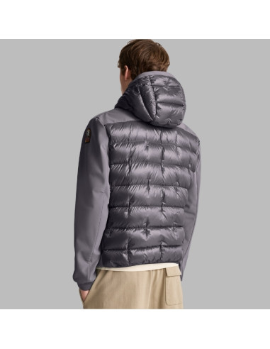 Vigolo Gris Phantom Homme Parajumpers présenté porté de dos|Magasin Homme Toulouse Vigolo Gris Phantom Homme Parajumpers présenté porté de dos|Magasin Homme Toulouse