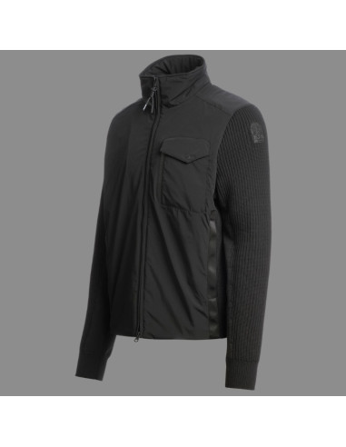 Cardigan Steel River Noir Homme Parajumpers présenté de profil|Magasin Homme Toulouse Cardigan Steel River Noir Homme Parajumpers présenté de profil|Magasin Homme Toulouse