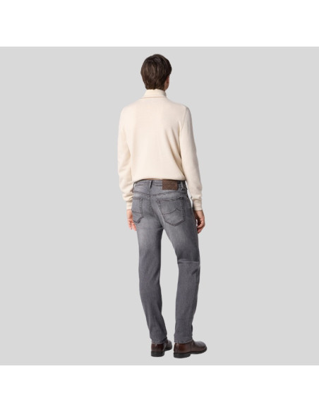 Jean Bard Noir Homme Jacob Cohen présenté porté de dos｜Magasin Homme Toulouse